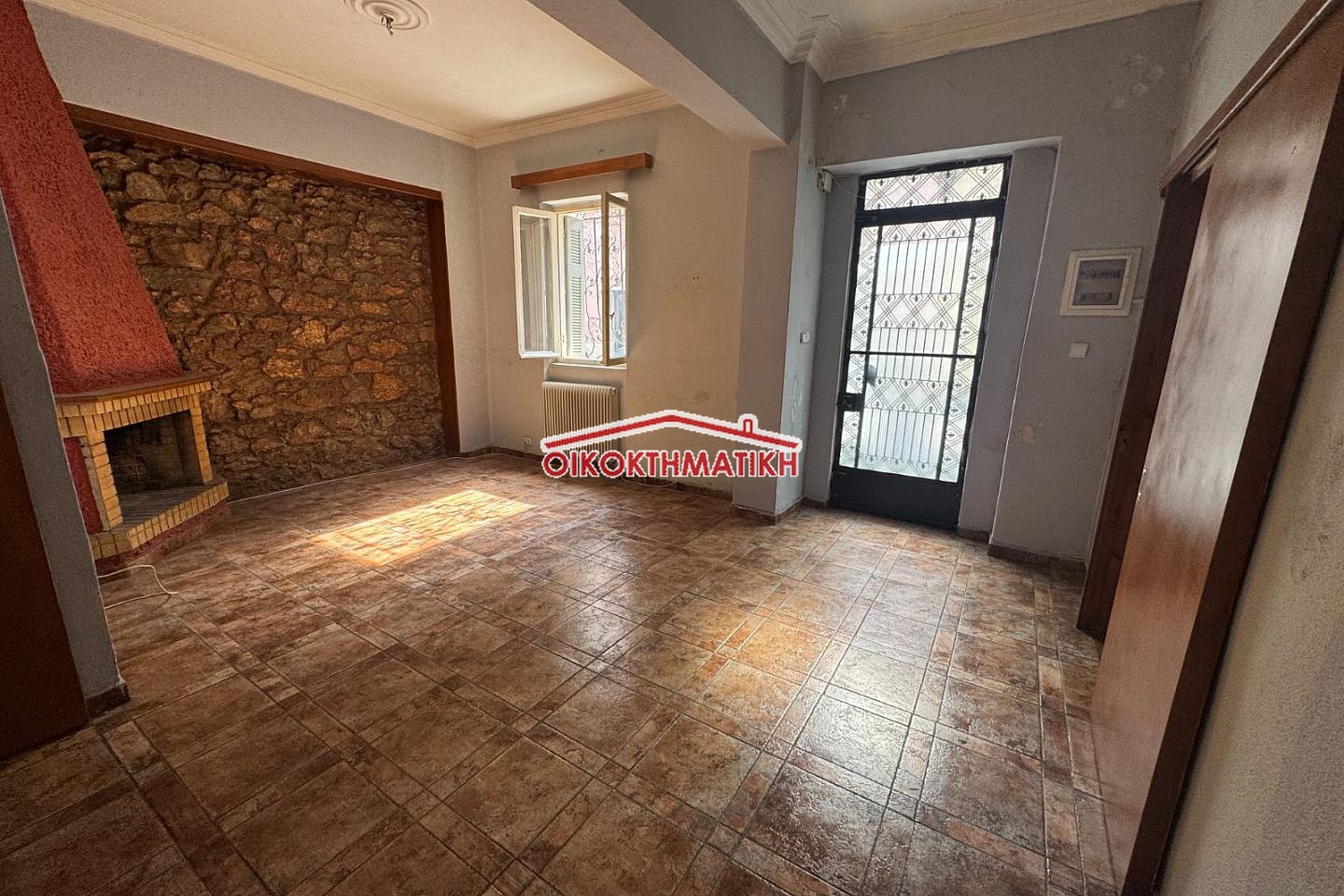 property-img